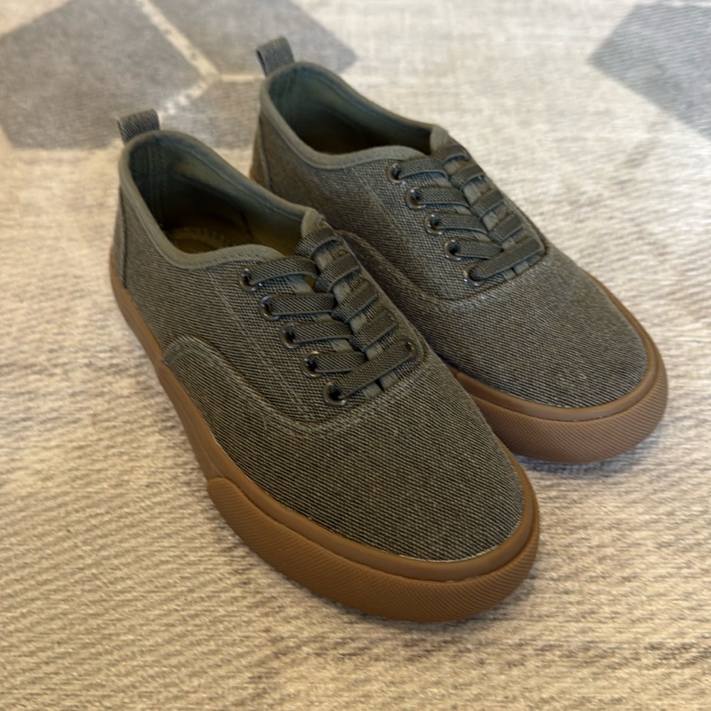 Boys slip on shoes